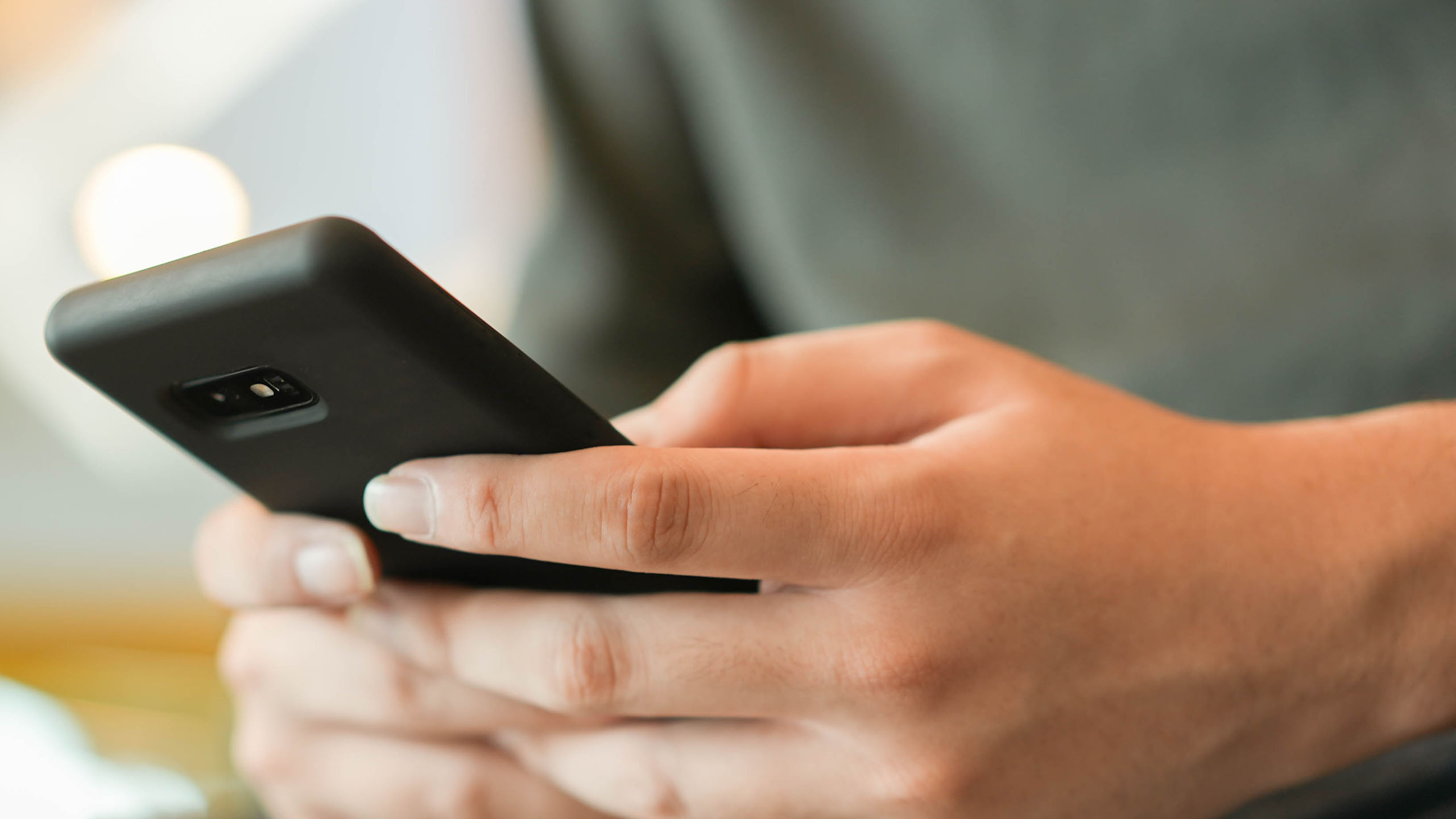 woman using a cell phone